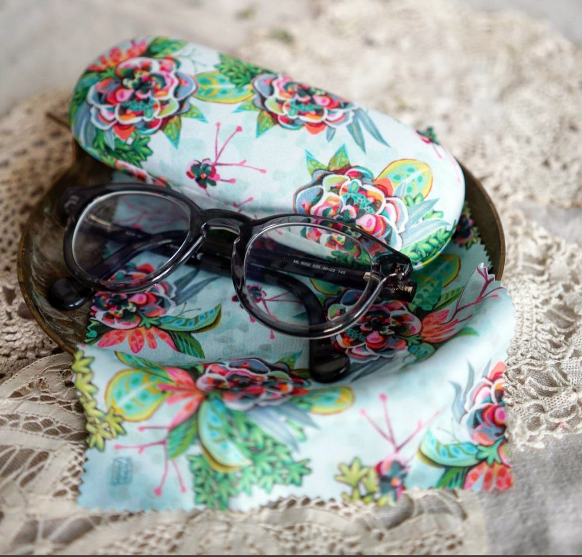 Blooms Eyeglass Case