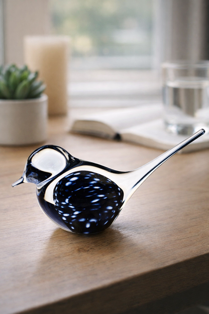 Crystal Swallow Black & White