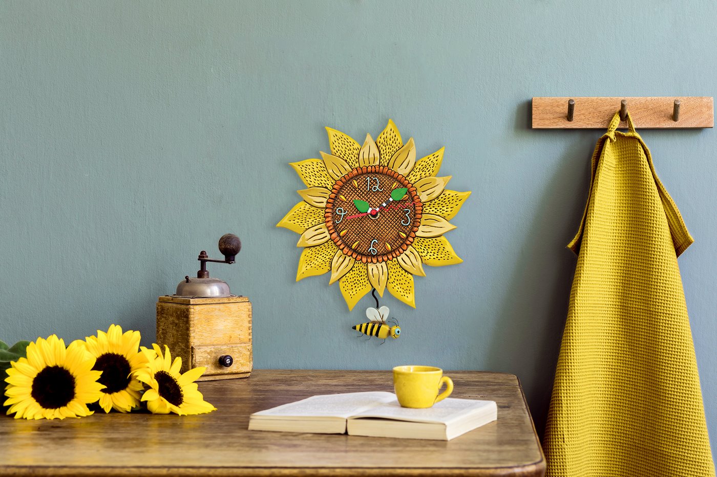 Bee Sunny Clock